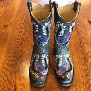 Ladies Corral  Boots